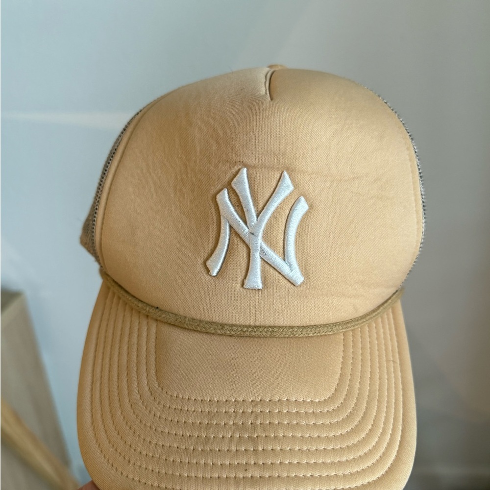 '47 Brand New York Yankees tan and White Cap